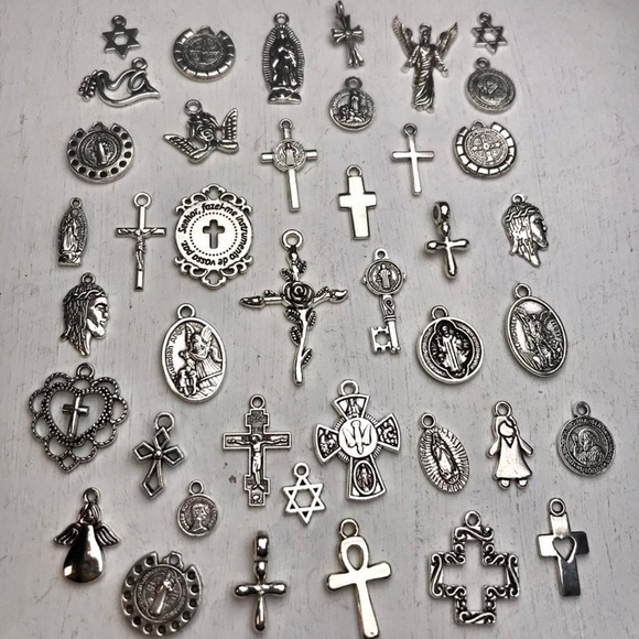 40pc Religious Charms Bracelets Keychains DIY Jewelry Making Crafting Lot Bundle - Picture 9 of 12